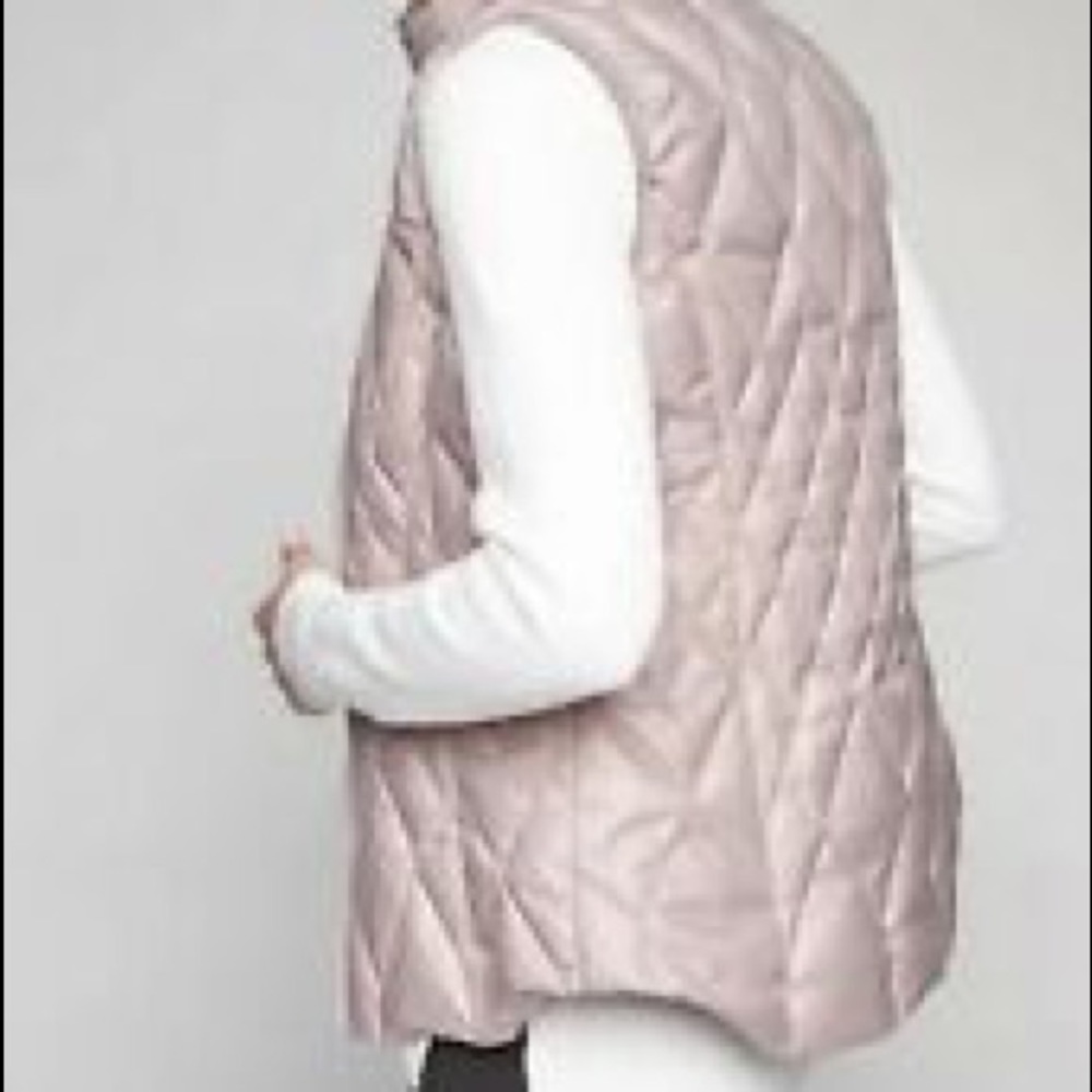 Athleta Puffer Vest